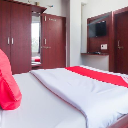 Oyo 69402 Yogeshwar Dhaam Hotel Vrindávan Kültér fotó