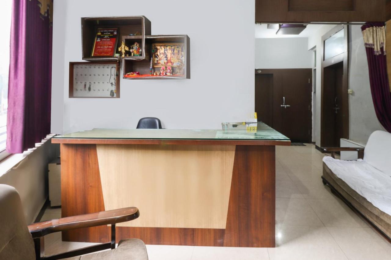 Oyo 69402 Yogeshwar Dhaam Hotel Vrindávan Kültér fotó