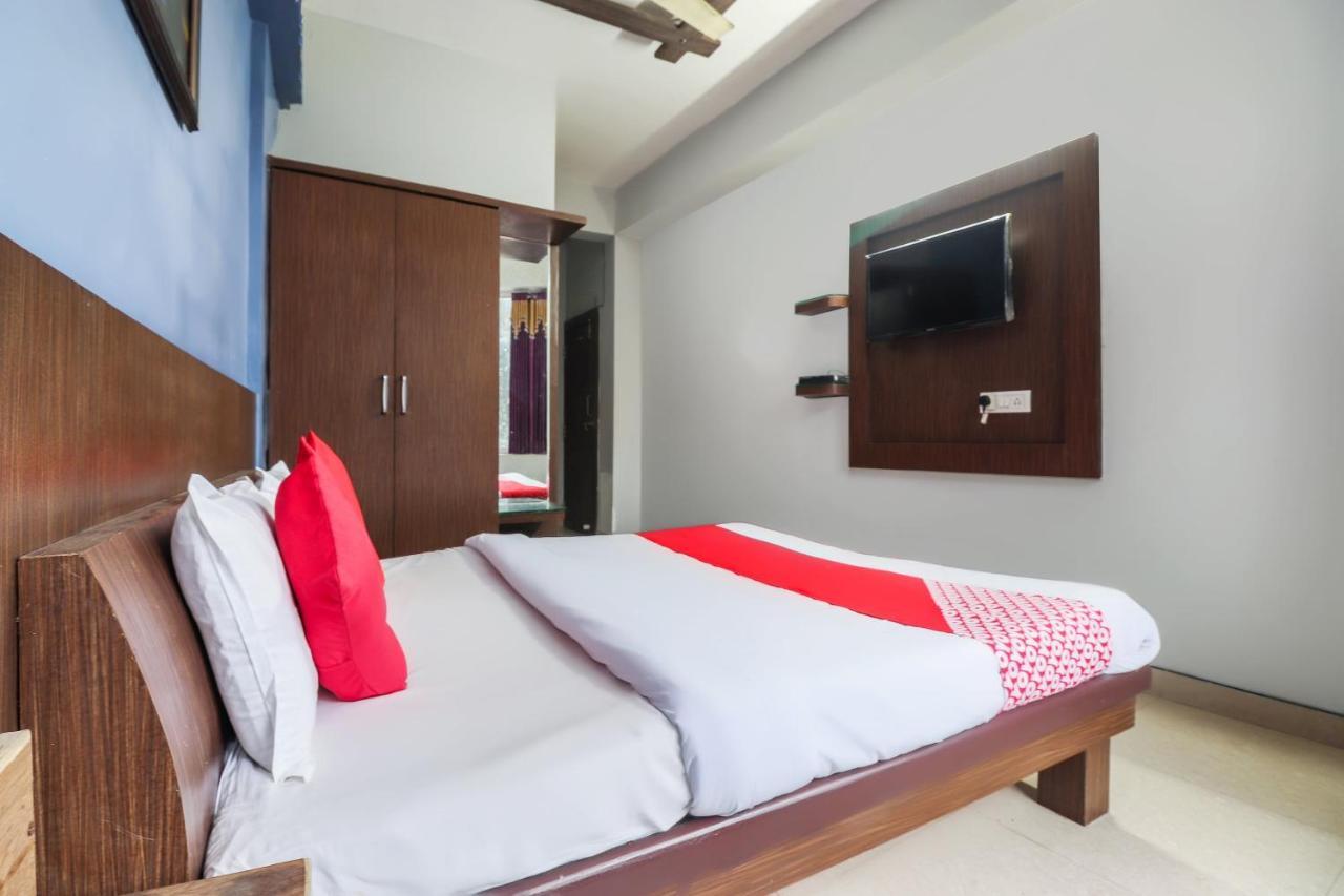 Oyo 69402 Yogeshwar Dhaam Hotel Vrindávan Kültér fotó